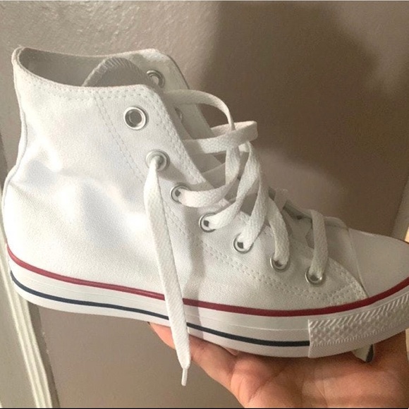 ❌SOLD❌ NWT White Converse High Tops - Picture 2 of 3